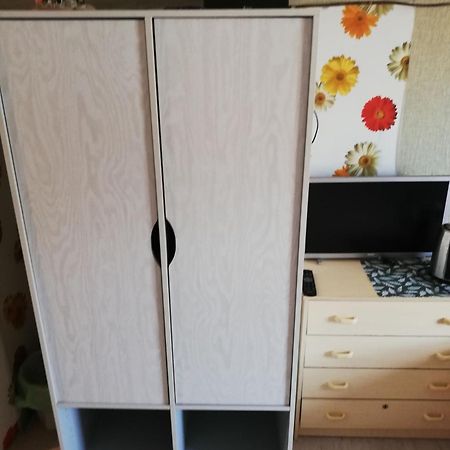 Nakvyne Apgyvendinimo Paslaugos Daivos Nakvynes Namai Hostel Biržai Szoba fotó
