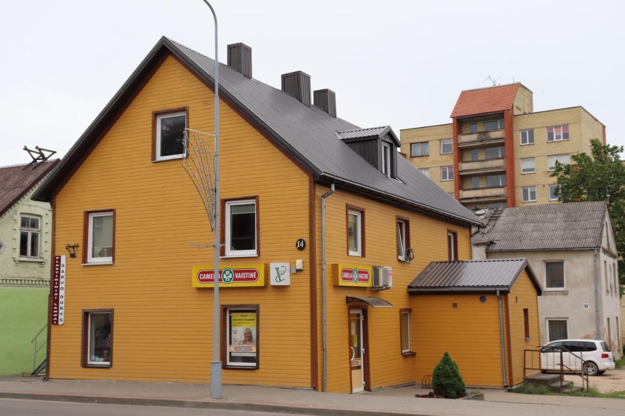 Nakvyne Apgyvendinimo Paslaugos Daivos Nakvynes Namai Hostel Biržai Kültér fotó